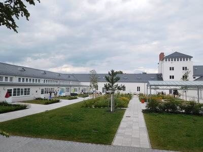 Grundschule Borna - Blick vom Innenhof - 2020