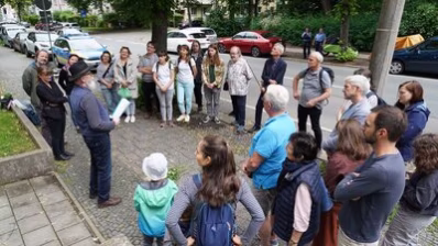 Dr. Jürgen Nitsche hielt eine Rede zum Lebensweg der Familie Kagan