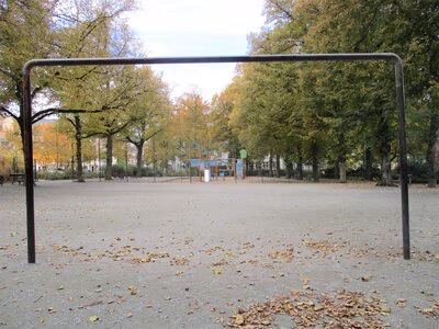 Spielplatz Andréplatz, Bolzplatz