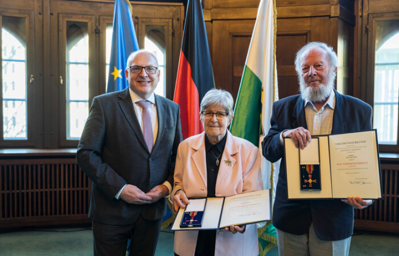 Renate Aris und Fred Richter erhalten Bundesverdienstorden