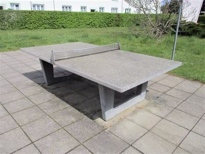 Einsiedel August-Bebel-Platz, Tischtennisplatte