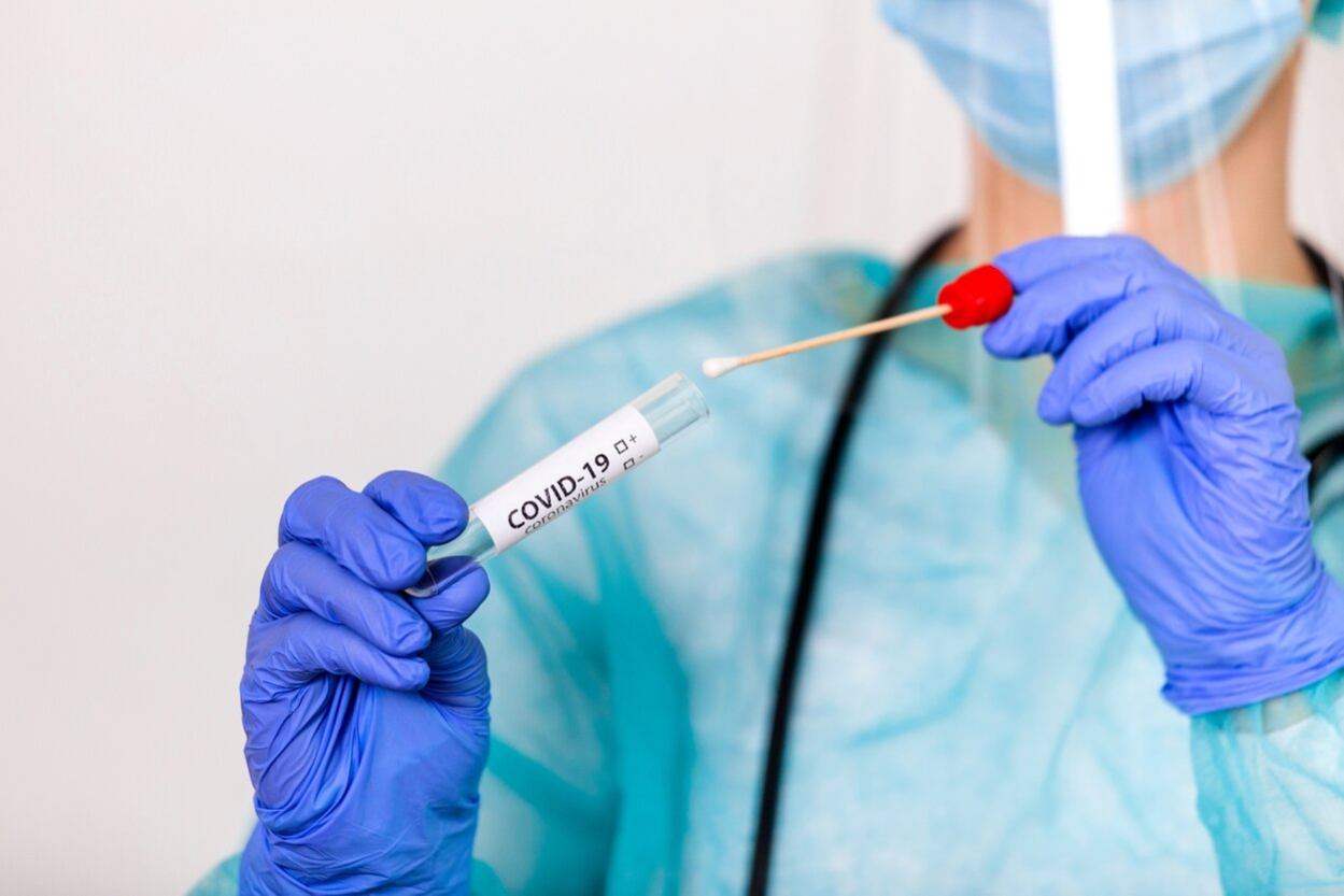Kostenlose Tests für Reiserückkehrer und Einreisende möglich