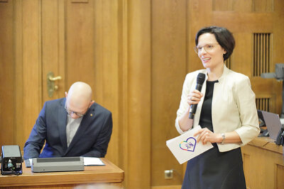 Mrs Wöllner moderated the residents' meeting