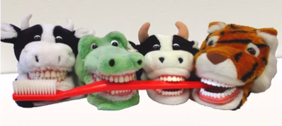 Material zur Ausleihe beim Amt f&uuml;r Gesundheit und Pr&auml;vention: Handpuppen mit Zahnb&uuml;rste