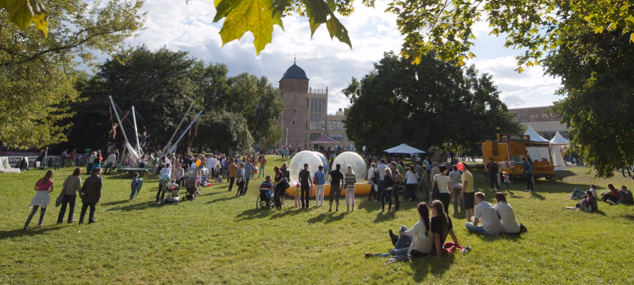 Familienfest im Stadthallenpark