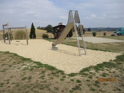 Spielplatz Berbisdorfer Kirchweg, Edelstahlbockrutsche