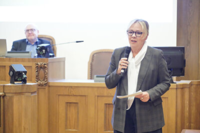 Mayor Dagmar Ruscheinsky provided information on the areas of culture, social affairs, sport and health