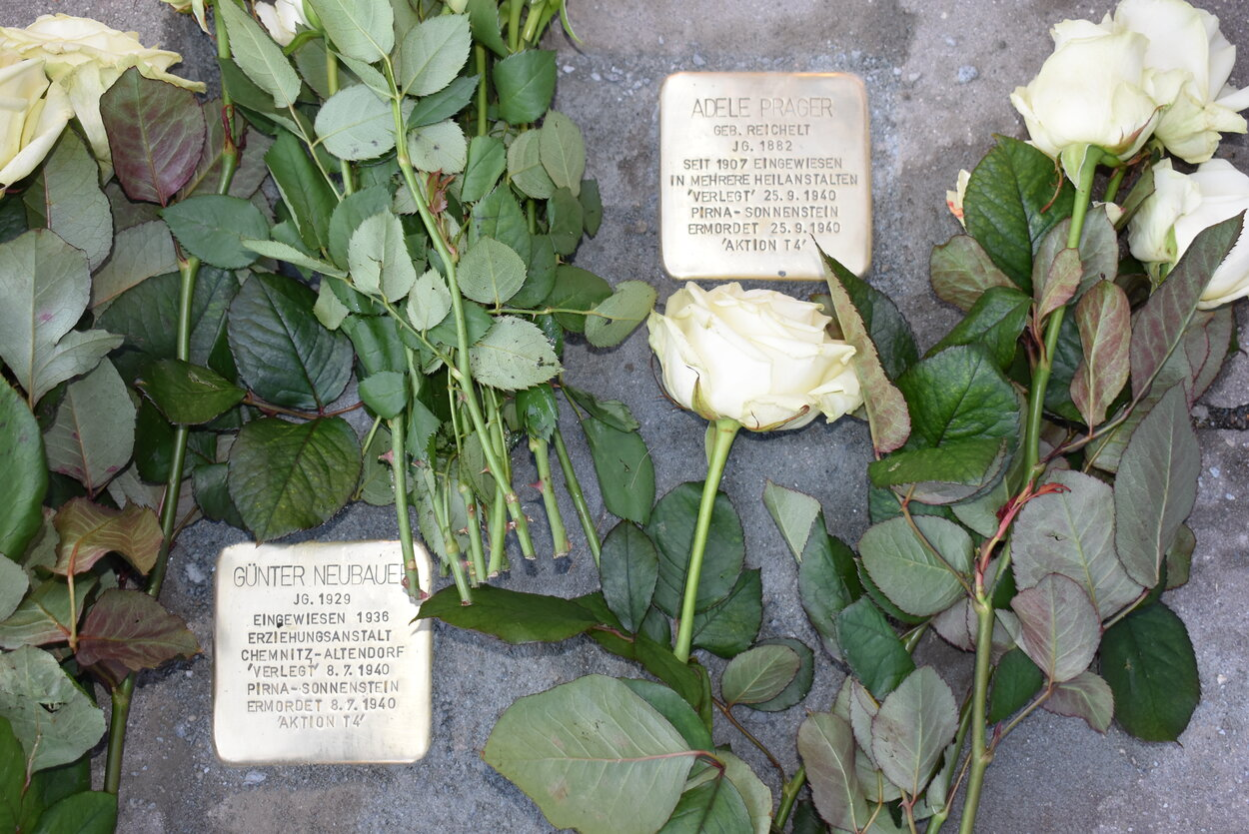 Stolpersteine für Günter Neubauer und Adele Prager