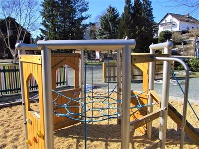 Zum-Spitzberg-Am-Rathaus-Spielplatz (Stadtteil: Kleinolbersdorf-Altenhain), Klettergerüst