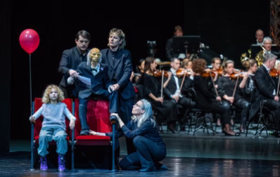 Das Figurentheater der Städtischen Theater Chemnitz waren mit einem Stück zum Tango Argentino Teil des Festaktes im Opernhaus.