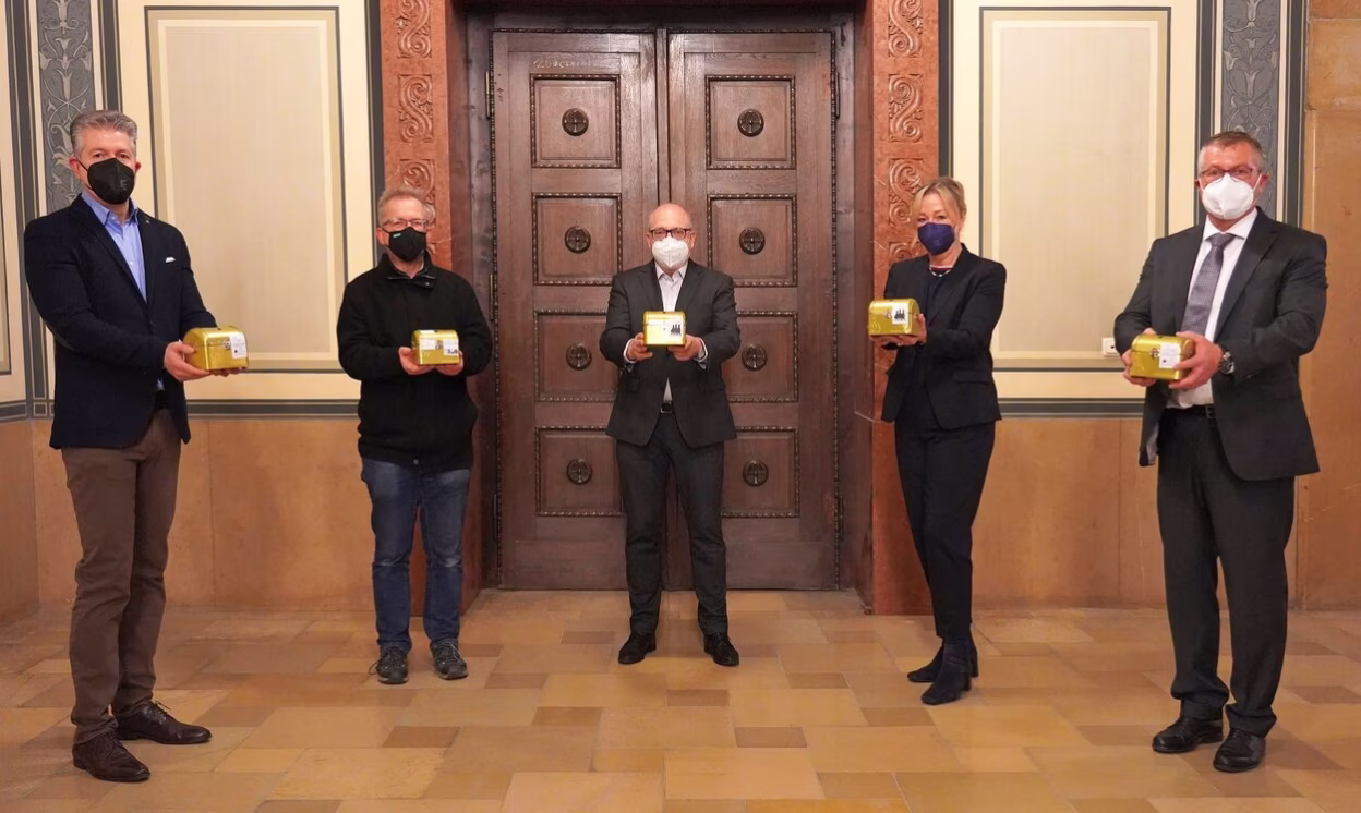 v.l.n.r: B&uuml;rgermeister Ralph Burghart, Diakon Michael Fox, Oberb&uuml;rgermeister Sven Schulze, B&uuml;rgermeisterin Dagmar Ruscheinsky, B&uuml;rgermeister Miko Runkel
