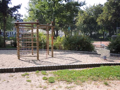 Spielplatz Bodelschwinghplatz, Kletterelement (Stadtteil Altendorf)