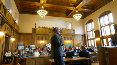 Oberbürgermeister Sven Schulze sowie die Bürgermeisterin und Bürgermeister informierten über aktuelle Projekte und Vorhaben.