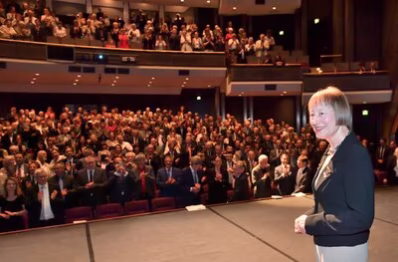 Standing Ovations für Ehrenbürgerin Dr. Ingrid Mössinger