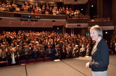 Standing Ovations für Ehrenbürgerin Dr. Ingrid Mössinger