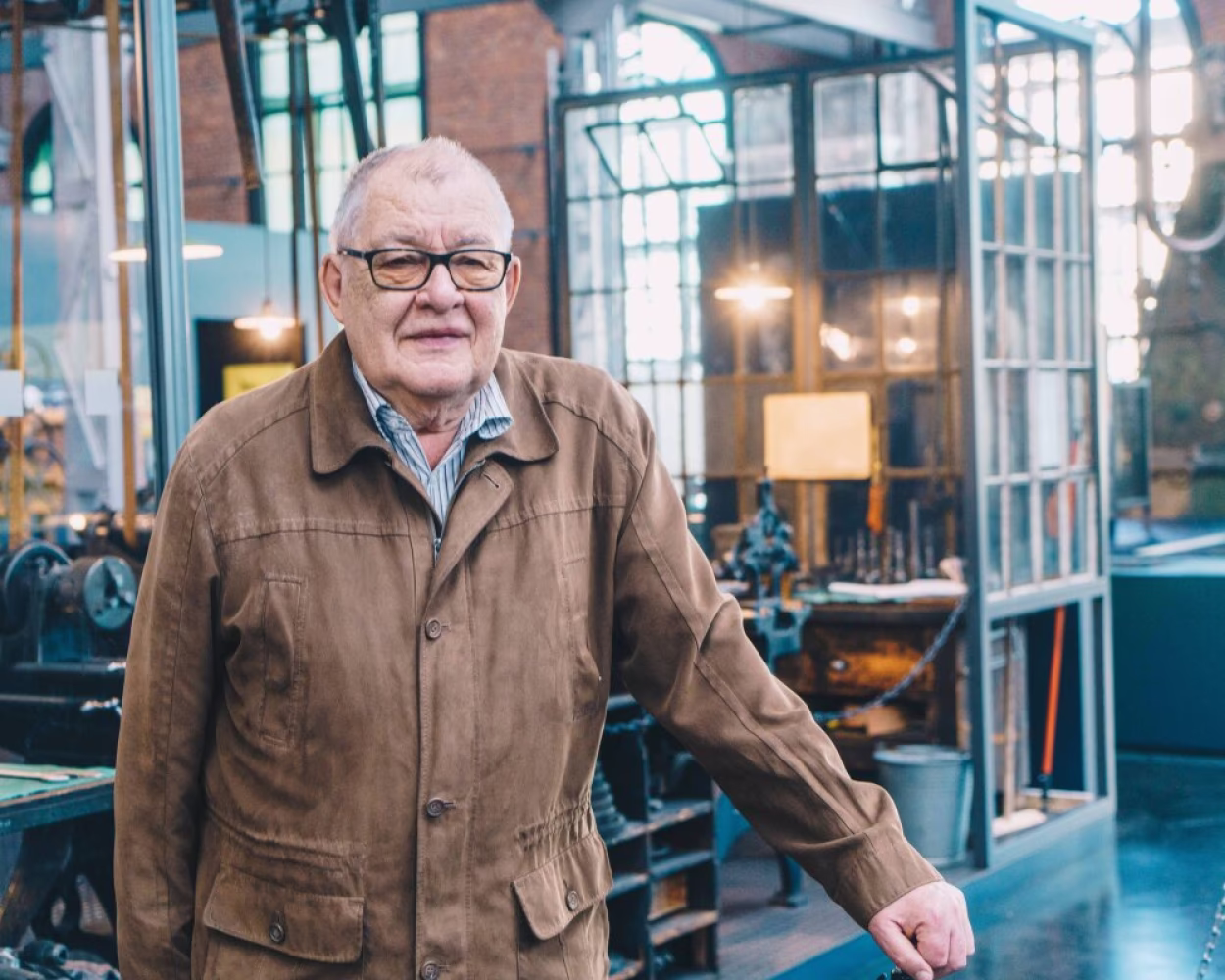 Dr. Wolfgang Uhlmann