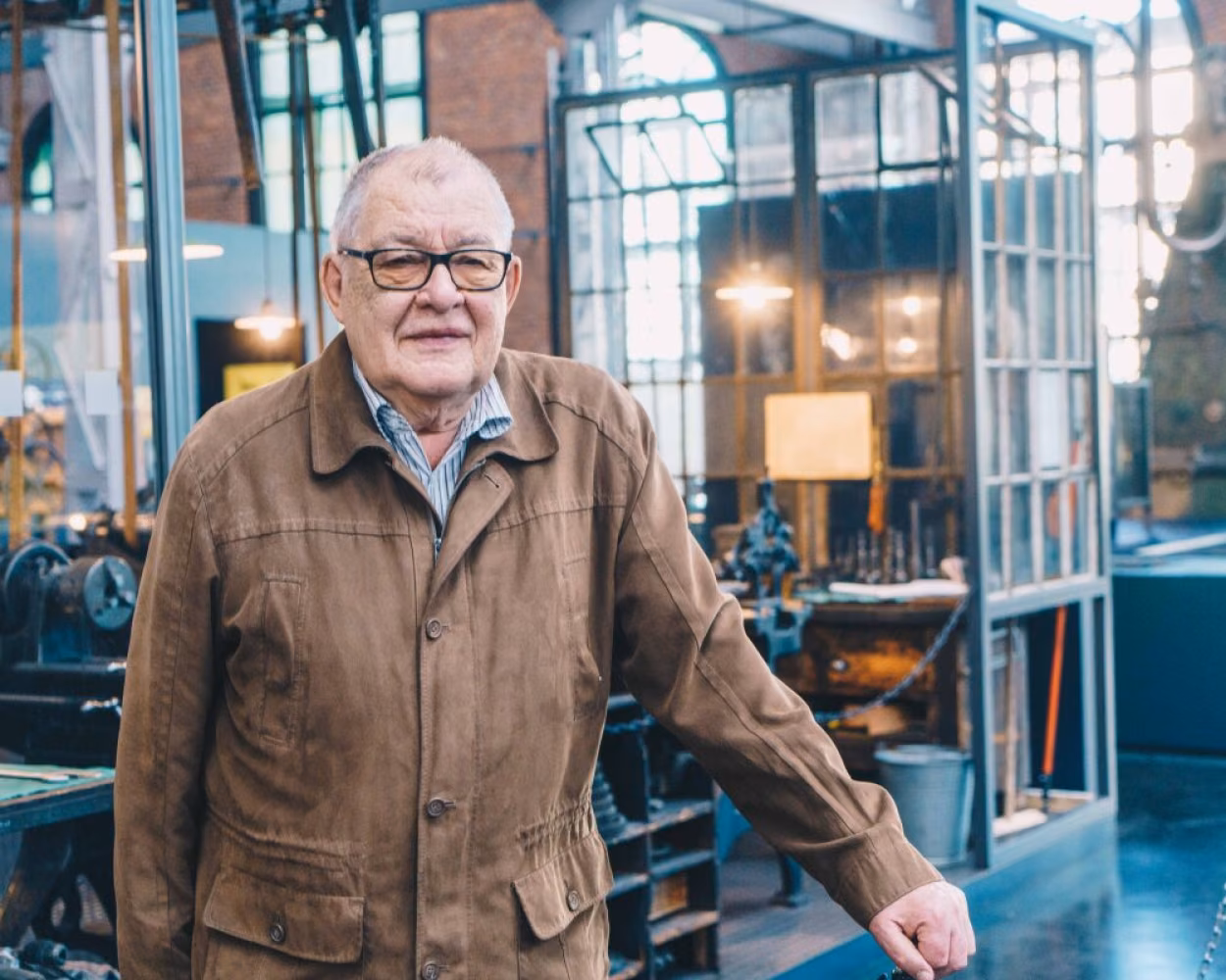 Dr. Wolfgang Uhlmann