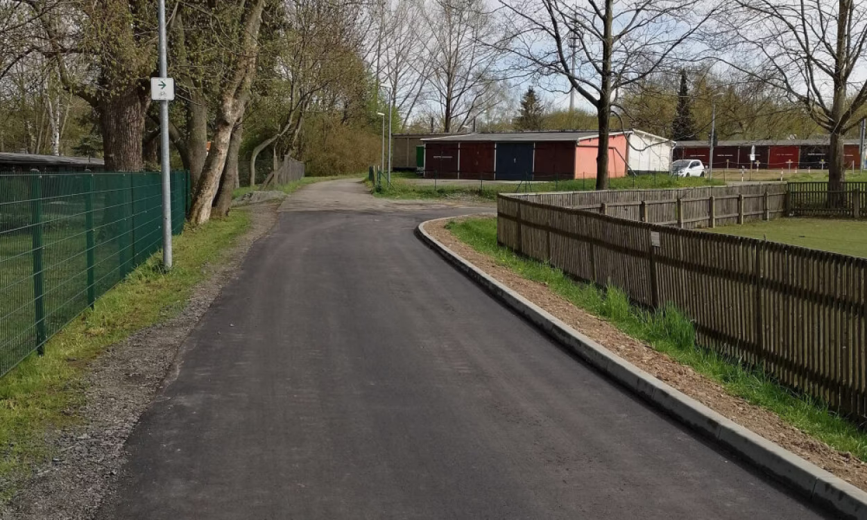 Die Hans-Ziegler-Straße wurde auf einer Länge von ca. 500 Metern instandgesetzt